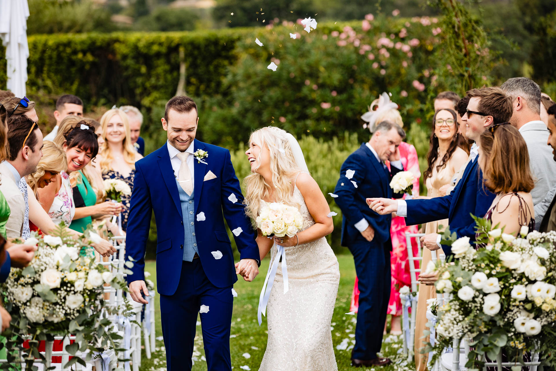 How to Choose the Perfect Bridal Bouquet for Your Wedding in Italy