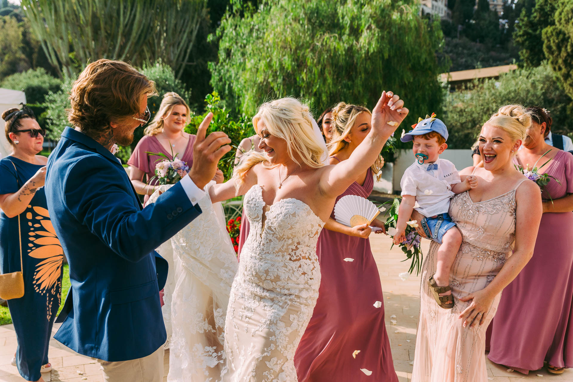 Top tips for the best wedding party